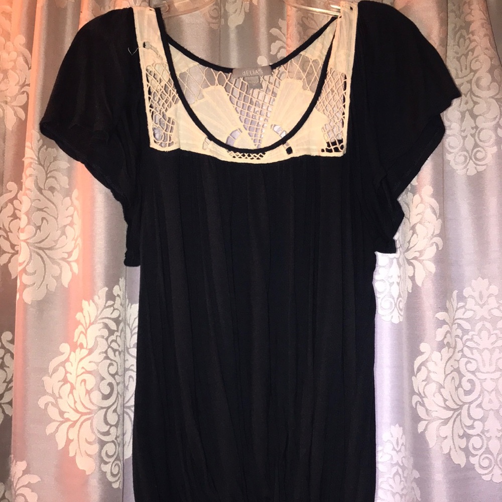 Flowy Navy and white lace top